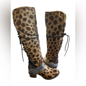 Freebird coal boots size 9